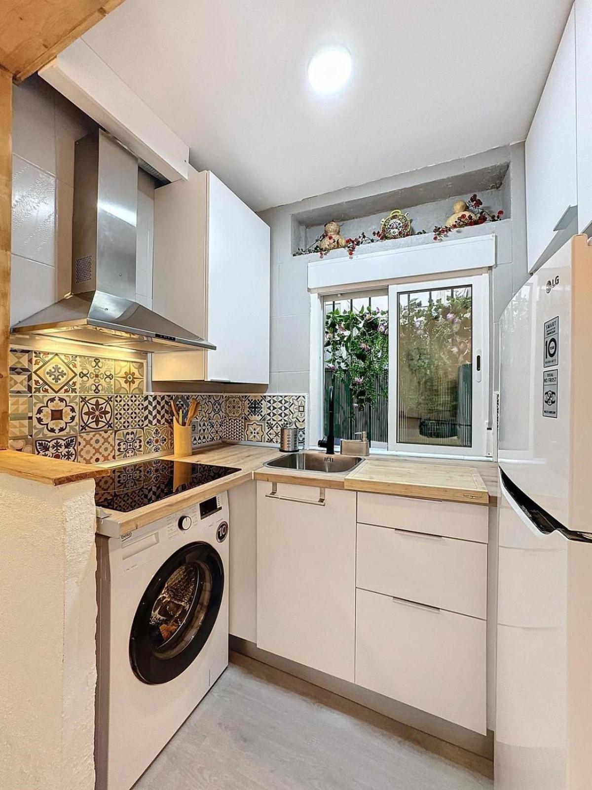 Urban Oasis Apartment Estepona Bagian luar foto